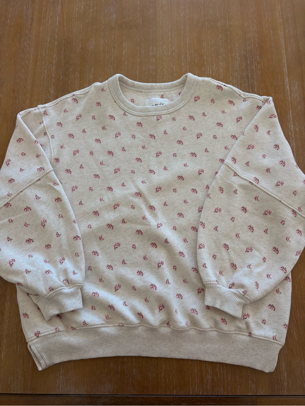 aerie Cream Crewneck Sweatshirt with pink roses